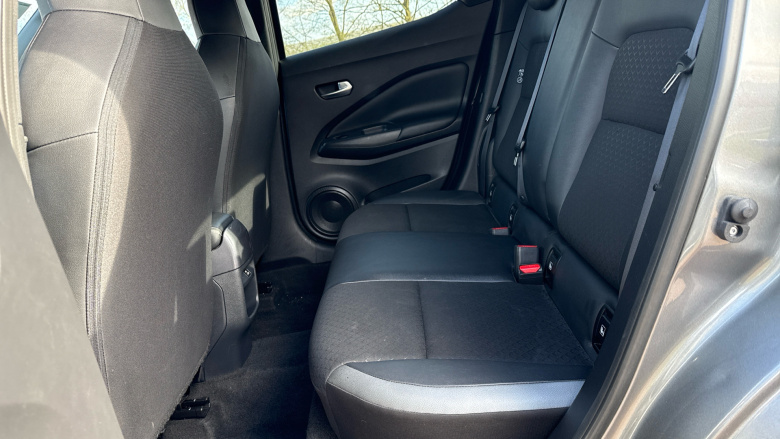 Nissan Juke 1.0 DiG-T 114 N-Connecta 5dr Petrol Hatchback